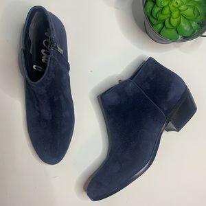 SAM EDELMAN Navy Blue Suede Side-Zip Ankle Booties SZ 8